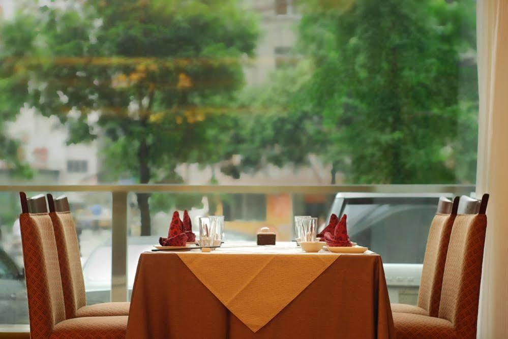 Forstar Hotel - North Renmin Road Chengdu Esterno foto