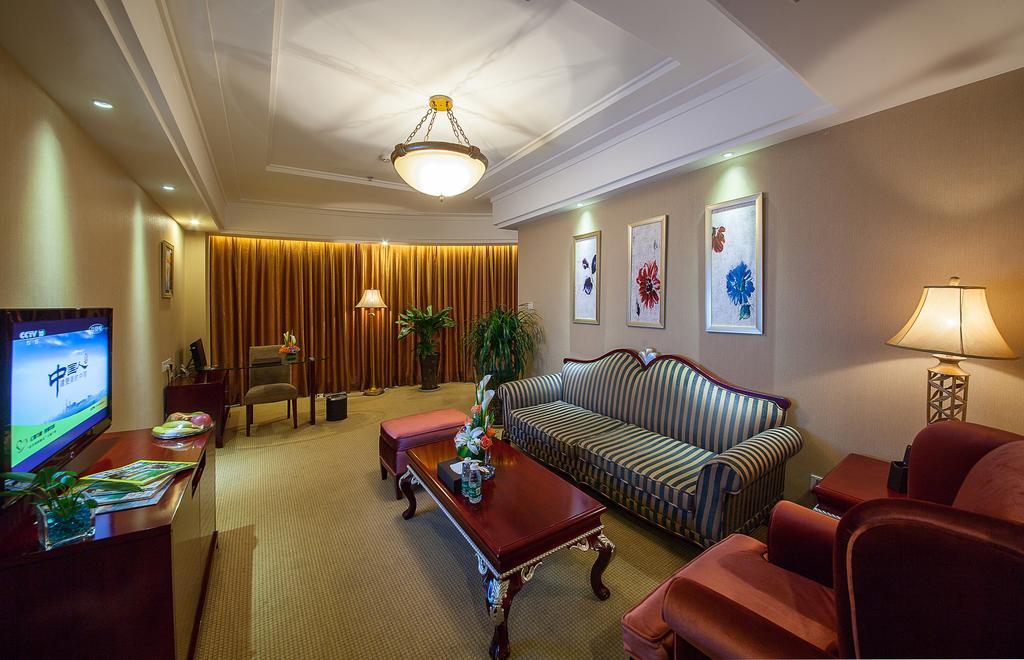 Forstar Hotel - North Renmin Road Chengdu Esterno foto
